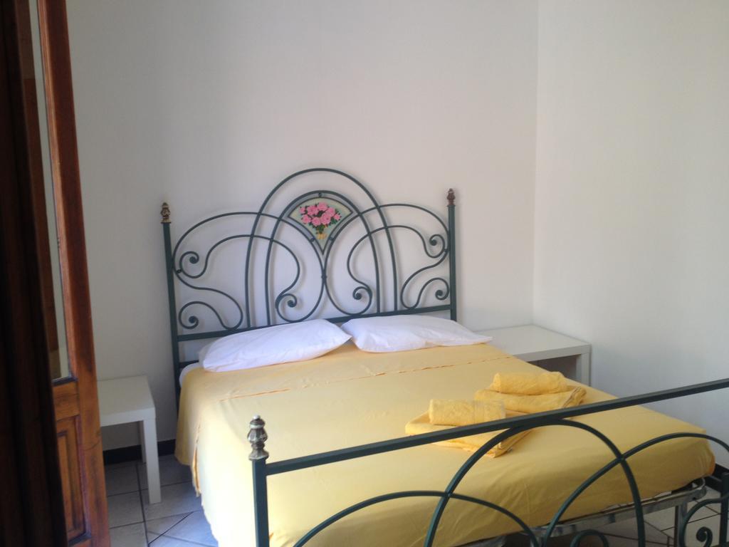 Villa Del Nespolo ฟิวเมเฟรดโด ดิ ชิซิเลีย ภายนอก รูปภาพ